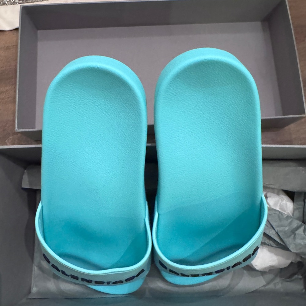 NEW Balenciaga Slides - Picture 3 of 10